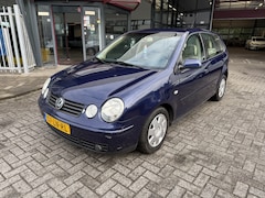 Volkswagen Polo - 1.4-16V Highline