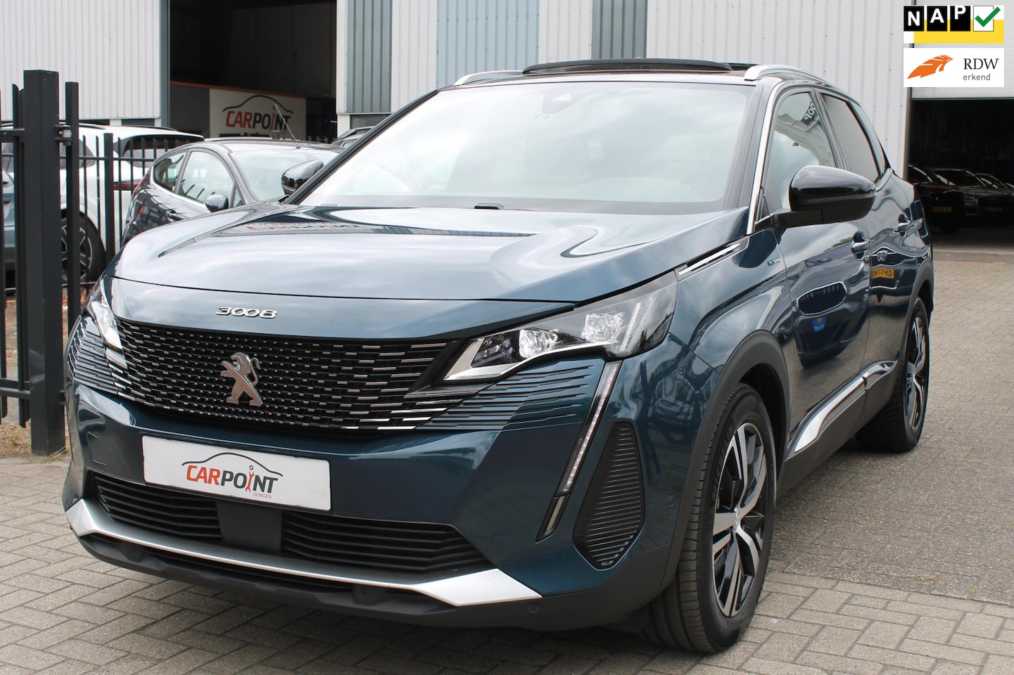 Peugeot 3008 - 1.6 HYbrid 225 GT Pano Massage Leer 360 - AutoWereld.nl