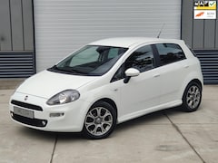 Fiat Punto Evo - 86-PK TwinAir Lounge Navigatie - Airco - Trekhaak