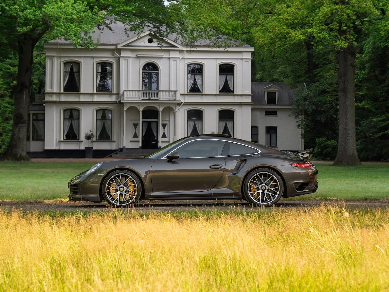 Porsche 911 - 3.8 Turbo S | Schuifdak | Keramisch | NL-auto | Dealer onderhouden - AutoWereld.nl