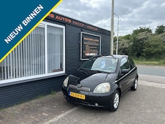 Toyota Yaris - 1.0-16V VVT-i Sol
