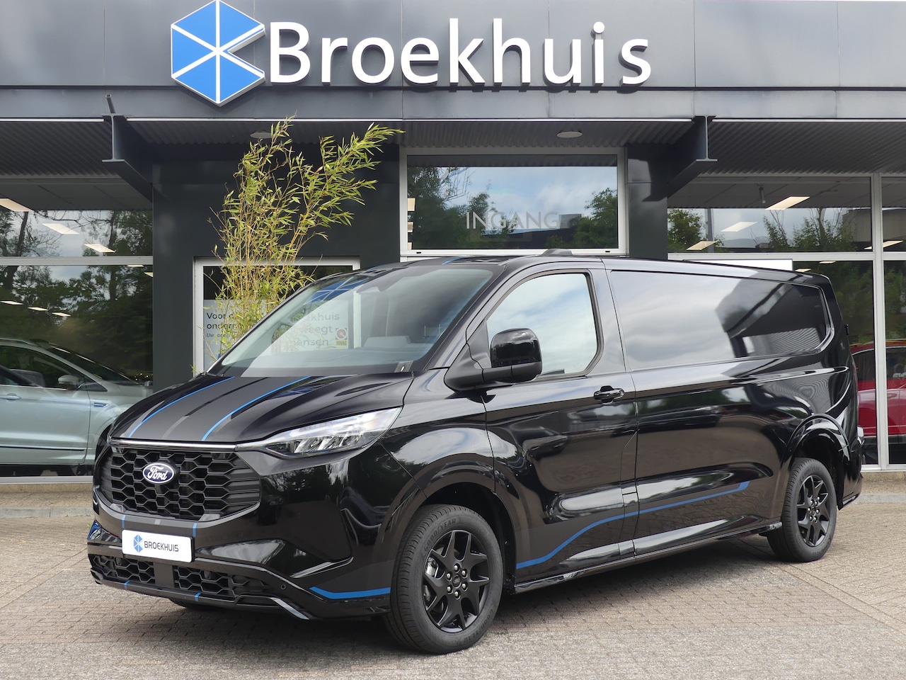 Ford Transit Custom - 320 2.5 PHEV L2H1 Sport | Incl. BPM | B&O Audio | Driver Assistance Pack | Inklapbare Trek - AutoWereld.nl