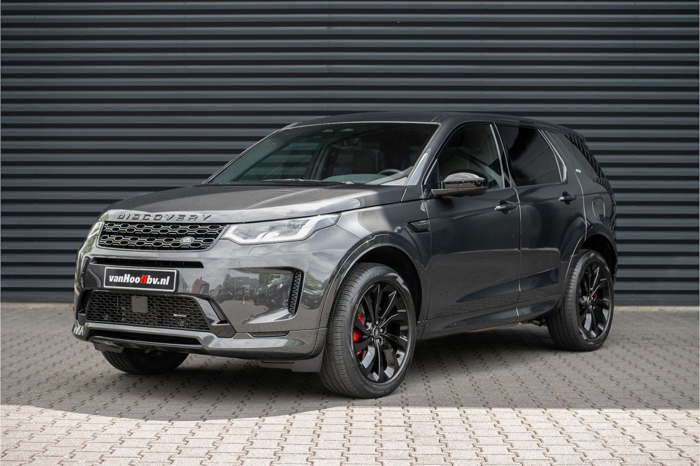 Land Rover Discovery Sport - P300e 1.5 R-Dynamic SE -Meridian-ACC-Pano - AutoWereld.nl