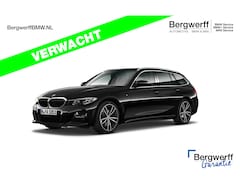 BMW 3-serie Touring - 330i M-Sport - Pano - Trekhaak - Harman Kardon - Camera