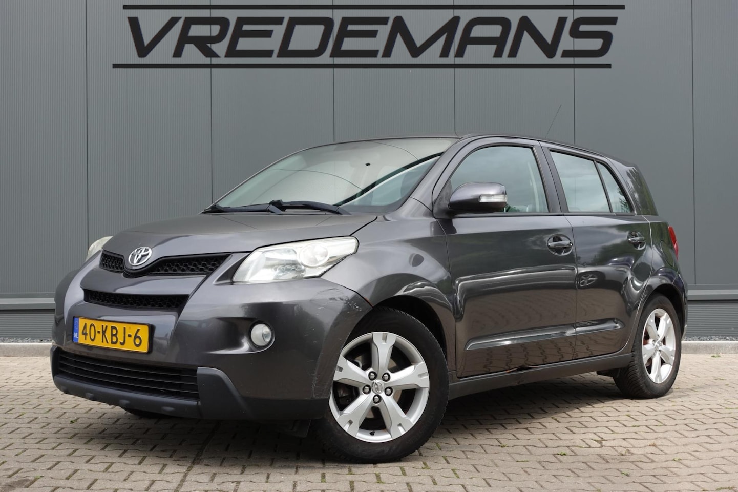 Toyota Urban Cruiser - 1.3 VVT-i Aspiration 1.3 VVT-i Aspiration - AutoWereld.nl