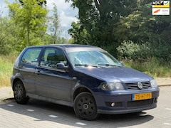 Volkswagen Polo - 1.4-16V Trendline Xenon |Sport Uitlaat |Radio |Nap |Boekjes