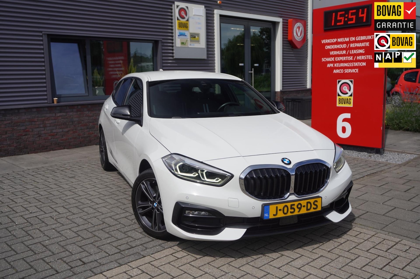 BMW 1-serie - 118i High Executive Edition / Dealer onderhouden - AutoWereld.nl