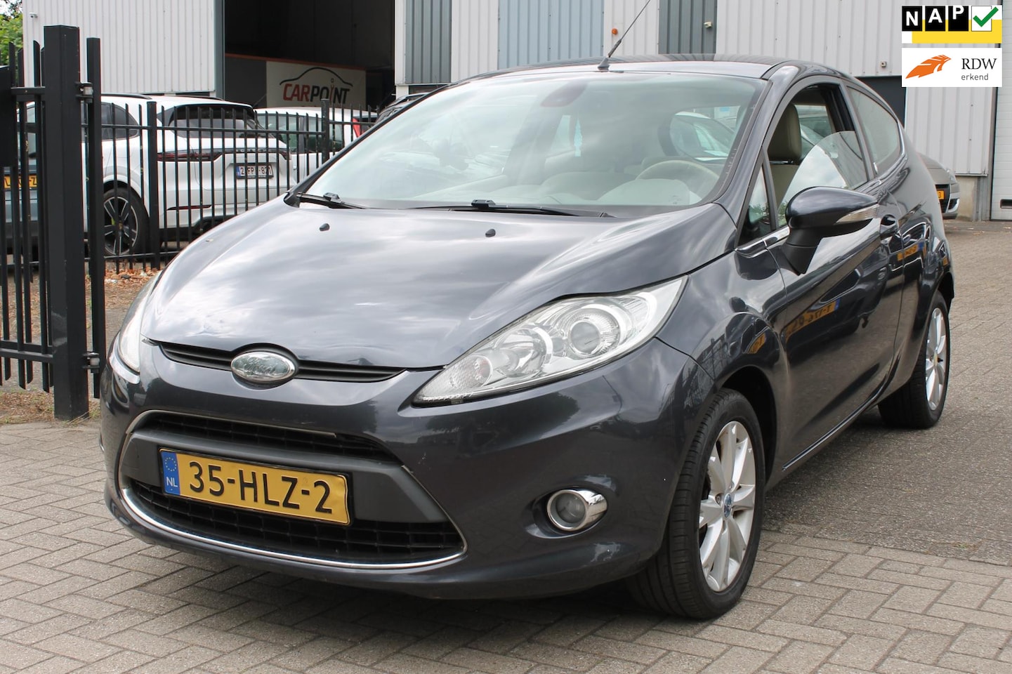 Ford Fiesta - 1.4 Ghia Clima Cruise Nw. APK Nette Auto - AutoWereld.nl