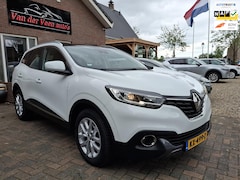 Renault Kadjar - 1.2 TCe Intens. Leder, camera, pano, trekhaak, navi, bluetooth, etc, etc Prijs incl garant