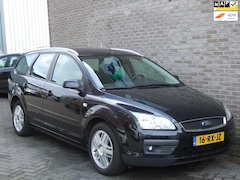 Ford Focus Wagon - 1.6-16V Ghia - Climate & Cruise - Trekhaak