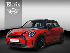 MINI Cooper - 5-deurs C Classic Uitvoering | Comfort Plus Pakket | Driving Assistant Plus Pakket | Glaze