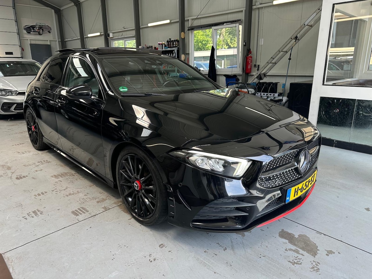 Mercedes-Benz A-klasse - 200 d AMG Premium pakket Panorama - AutoWereld.nl