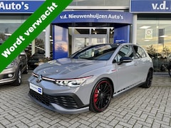 Volkswagen Golf - 2.0 TSI GTI ClubSport 45 Jahre Automaat | 300PK | Pano-Dak | Akrapovič | Info Bas: 0492-58
