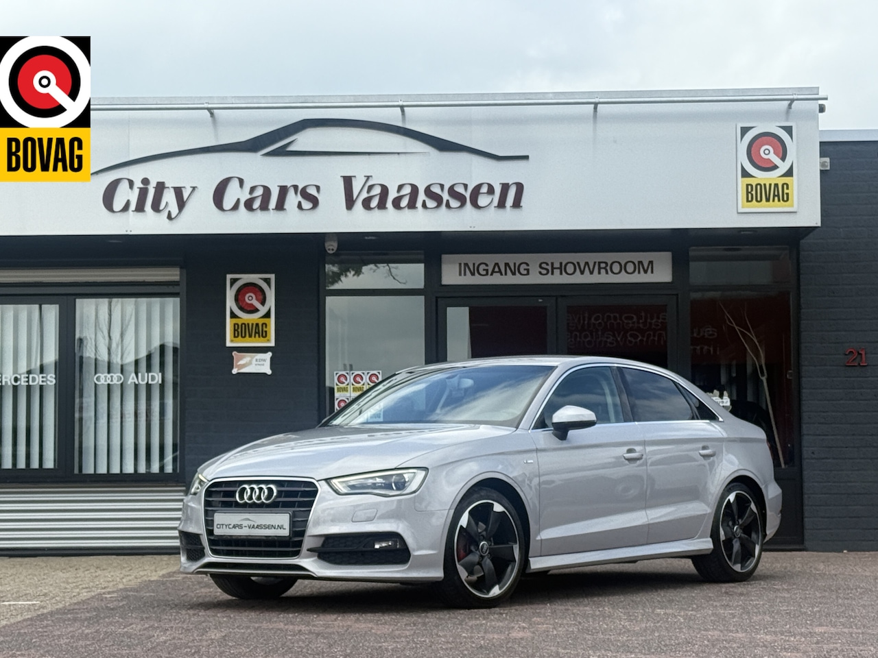 Audi A3 Limousine - 1.4 TFSI CoD Ambition Pro Line S 150 pk navigatie climate ctr cruise ctr lmv 18 inch dagri - AutoWereld.nl