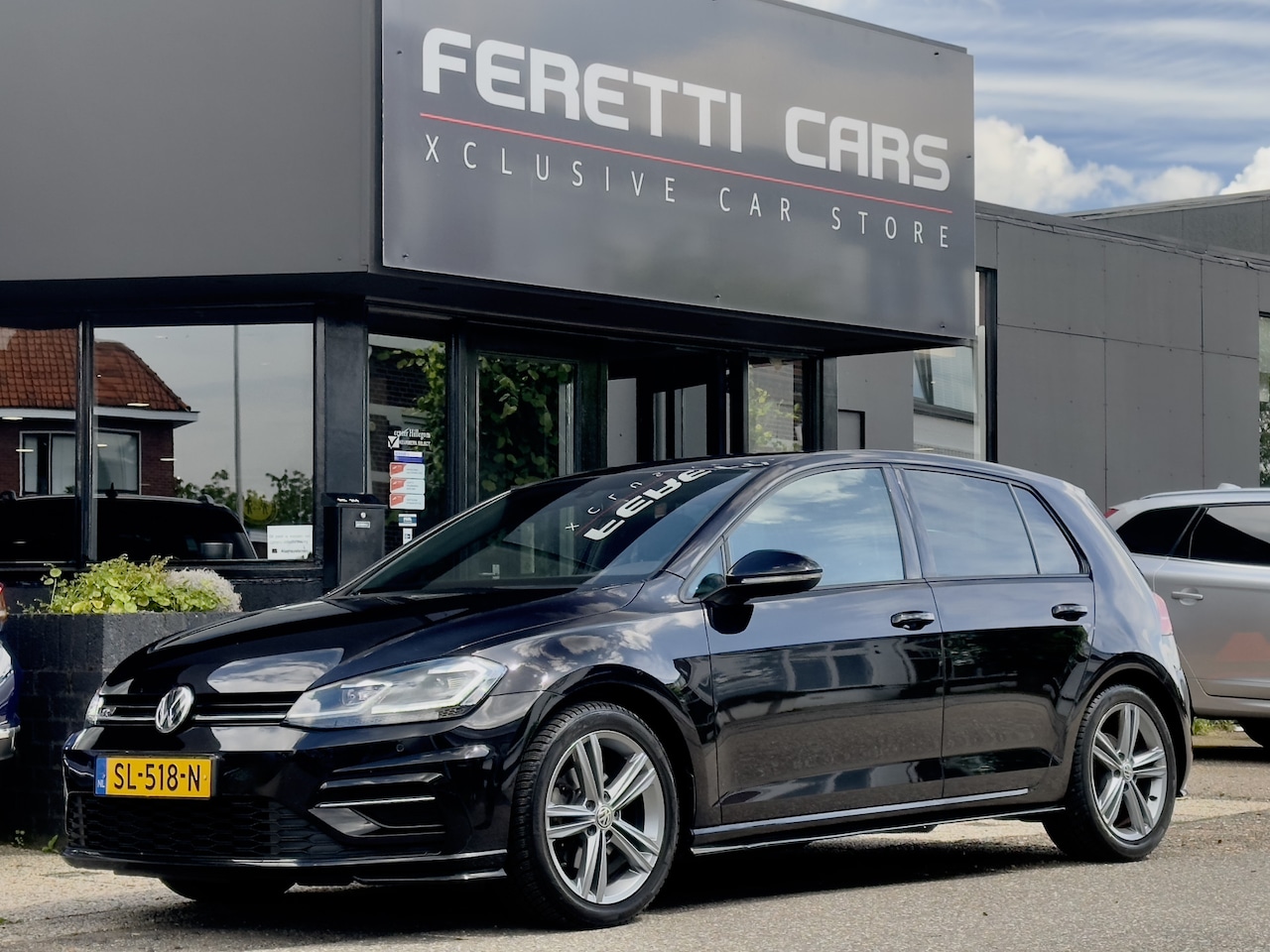 Volkswagen Golf - 1.5 TSI HIGHLINE 3X R-LINE 150PK. NAVI PARKPILOT VIRTUAL-DASH APPLE-CARPLAY LED LMV PDC - AutoWereld.nl