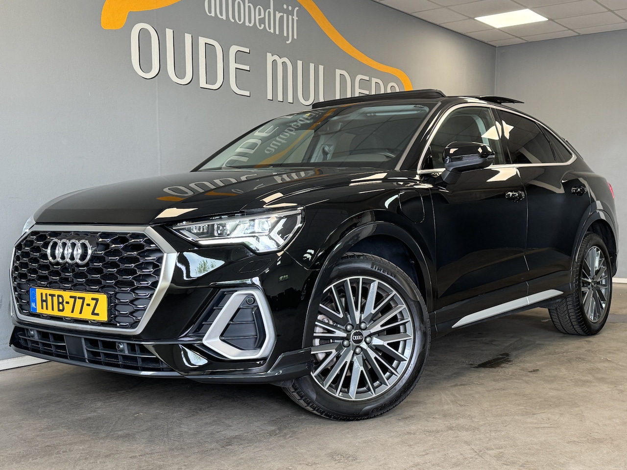 Audi Q3 Sportback - 45 TFSI e Edition S-Line/Panoramadak/Omgevingscamera - AutoWereld.nl