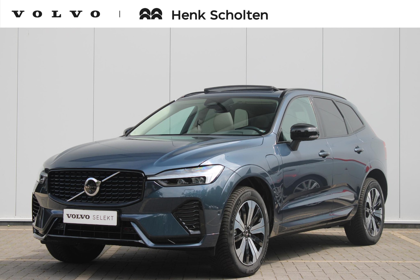 Volvo XC60 - T6 Automaat Plug-in hybrid AWD Plus Dark |Premium audio by Harman Kardon |360 Graden Camer - AutoWereld.nl