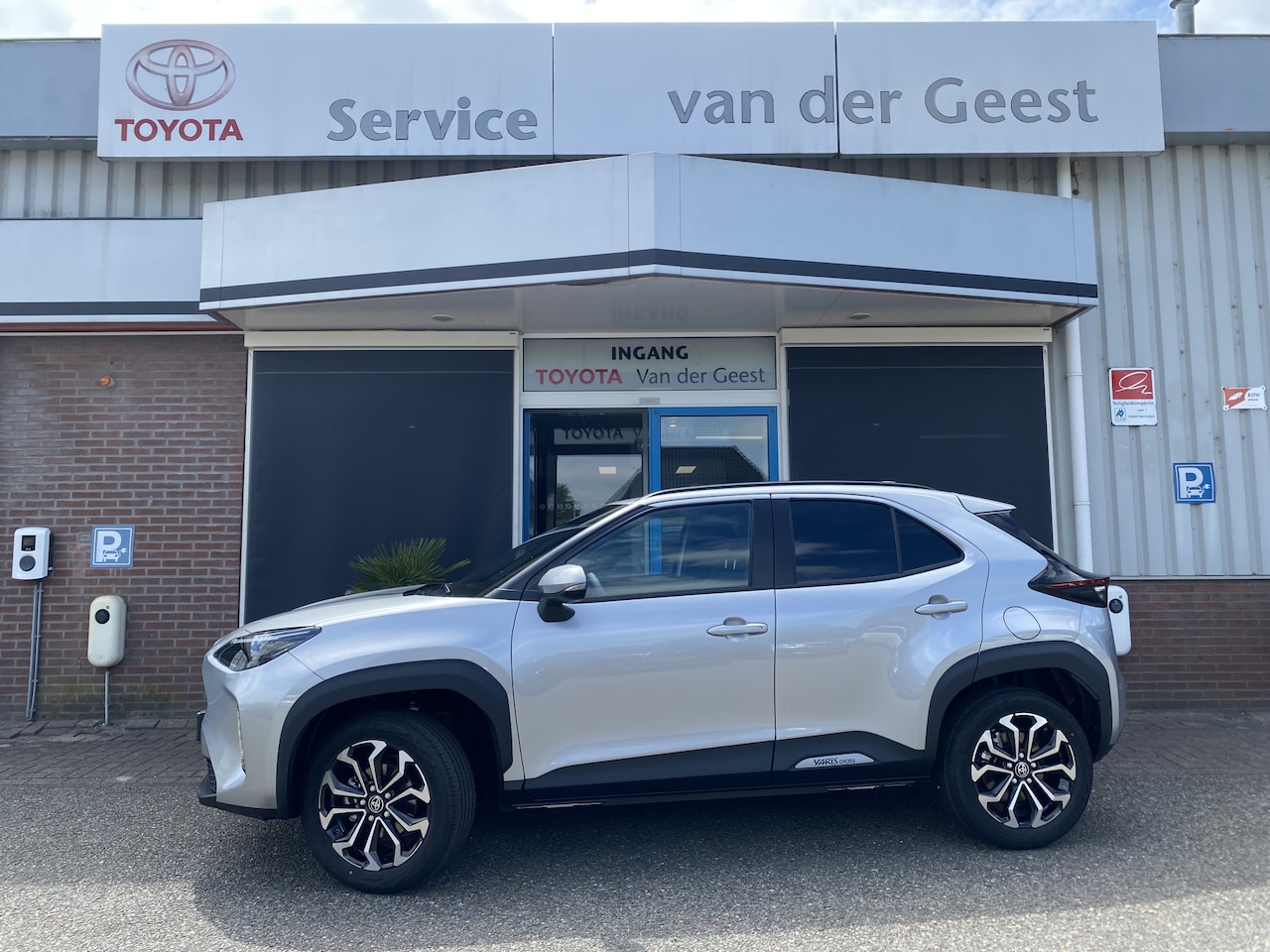 Toyota Yaris Cross - 1.5 Hybrid 130 Dynamic Comfort Pack - AutoWereld.nl