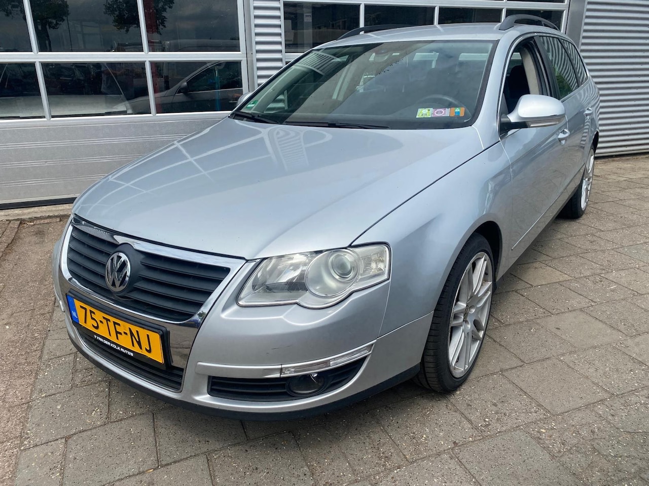 Volkswagen Passat Variant - 2.0 FSI Comfortline 2.0 FSI Comfortline (ALLEEN VOOR EXPORT) - AutoWereld.nl