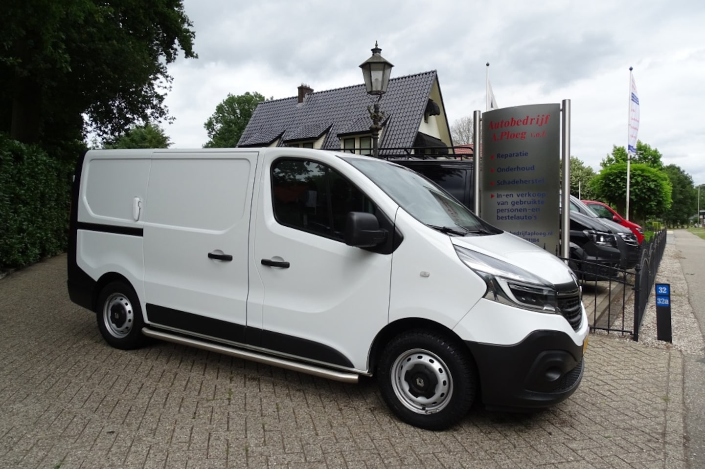 Renault Trafic - 1.6 dCi T29 L1H1Comf NAVI 3 ZIT KASTEN INR NWST - AutoWereld.nl