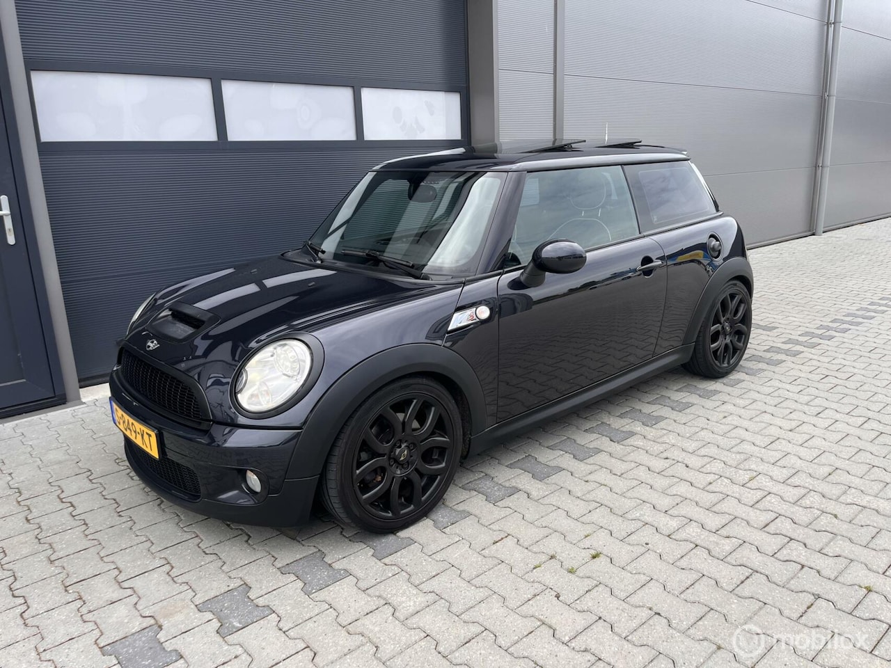 MINI Cooper S - Mini 1.6 Chili PANO|XENON|LEER|CLIMA|STOELVERW - AutoWereld.nl