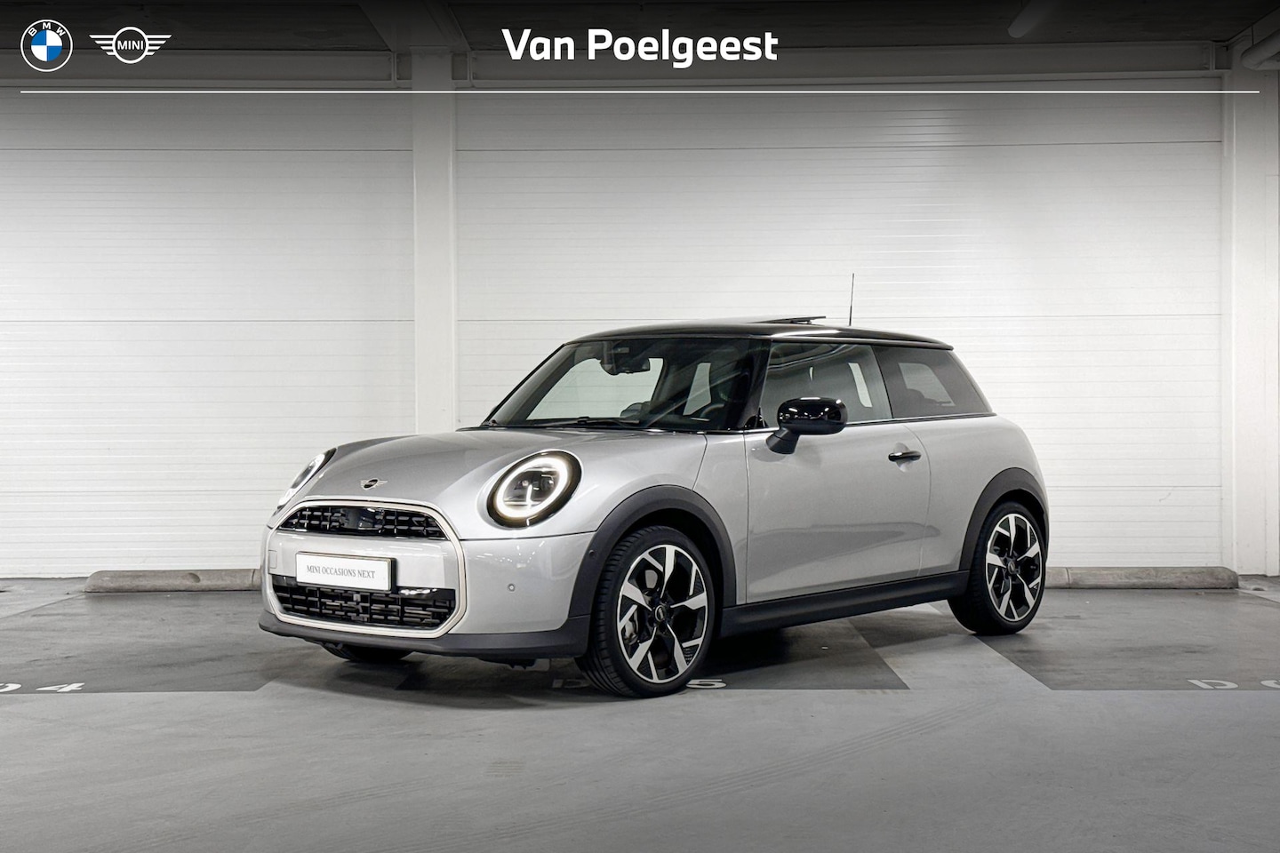 MINI Cooper - 3-deurs C | Favoured Uitvoering | Pakket M | Selections - AutoWereld.nl