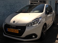 Peugeot 208 - 1.2 GT-Aut. Pano Nav pdc+cam 1/2leer