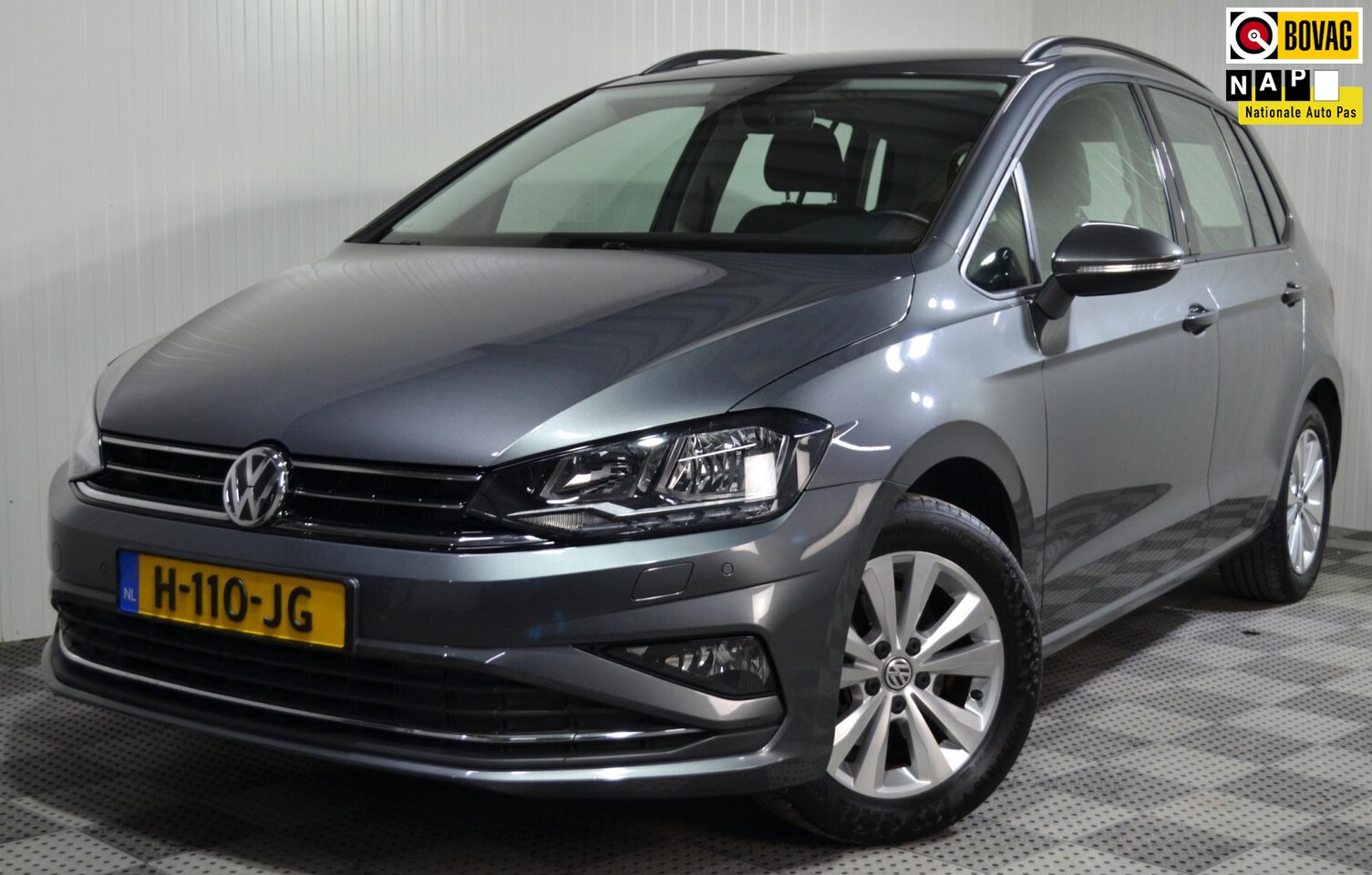 Volkswagen Golf Sportsvan - 1.5 TSI ACT Comfortline / Trekhaak / Camera / Pdc / Carplay / Stoelverw./ Adap Cruise. - AutoWereld.nl