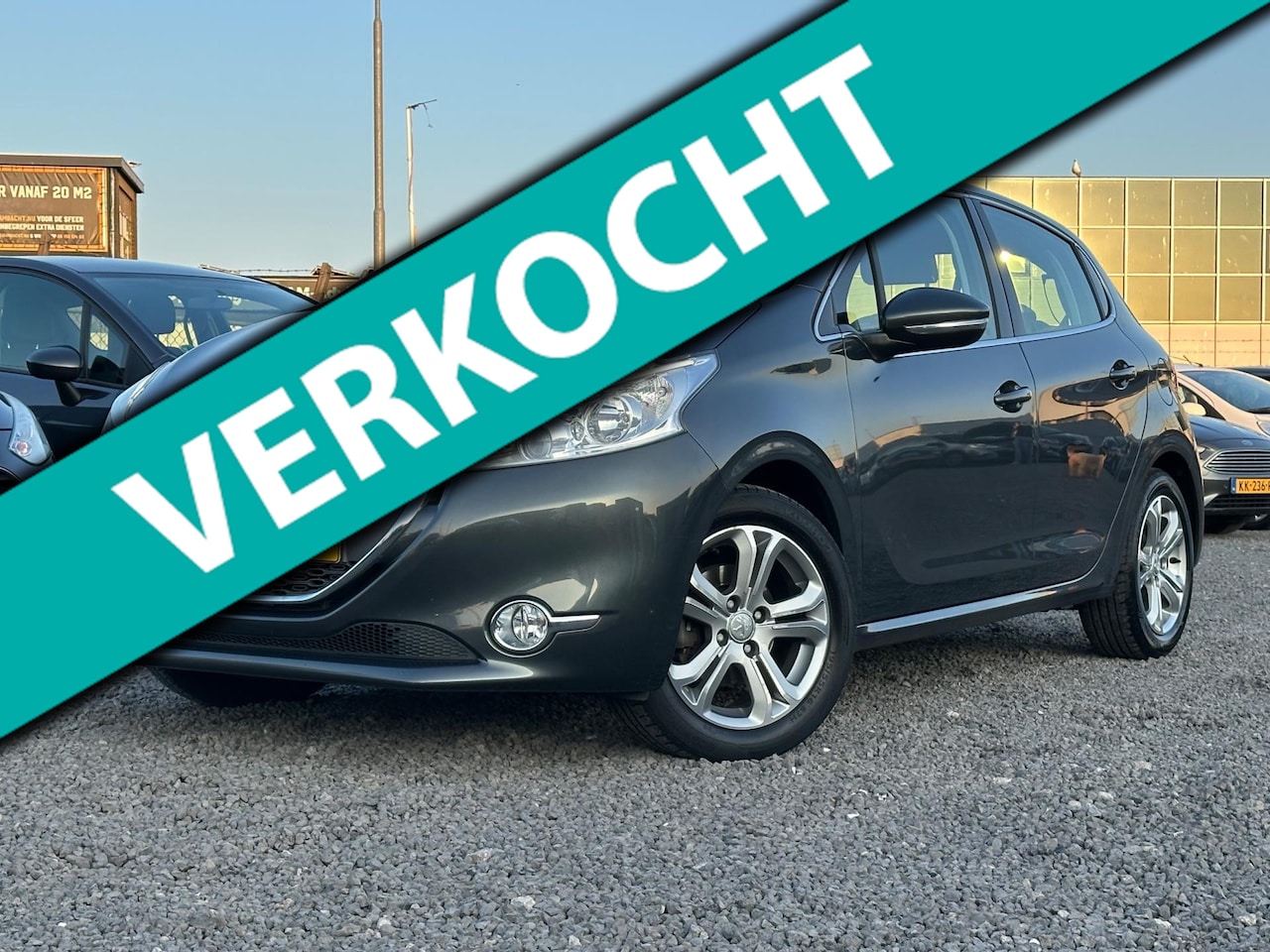 Peugeot 208 - 1.2 VTi Allure/AIRCO/NAVI/NW APK - AutoWereld.nl