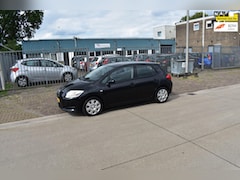 Toyota Auris - 1.6-16V Terra