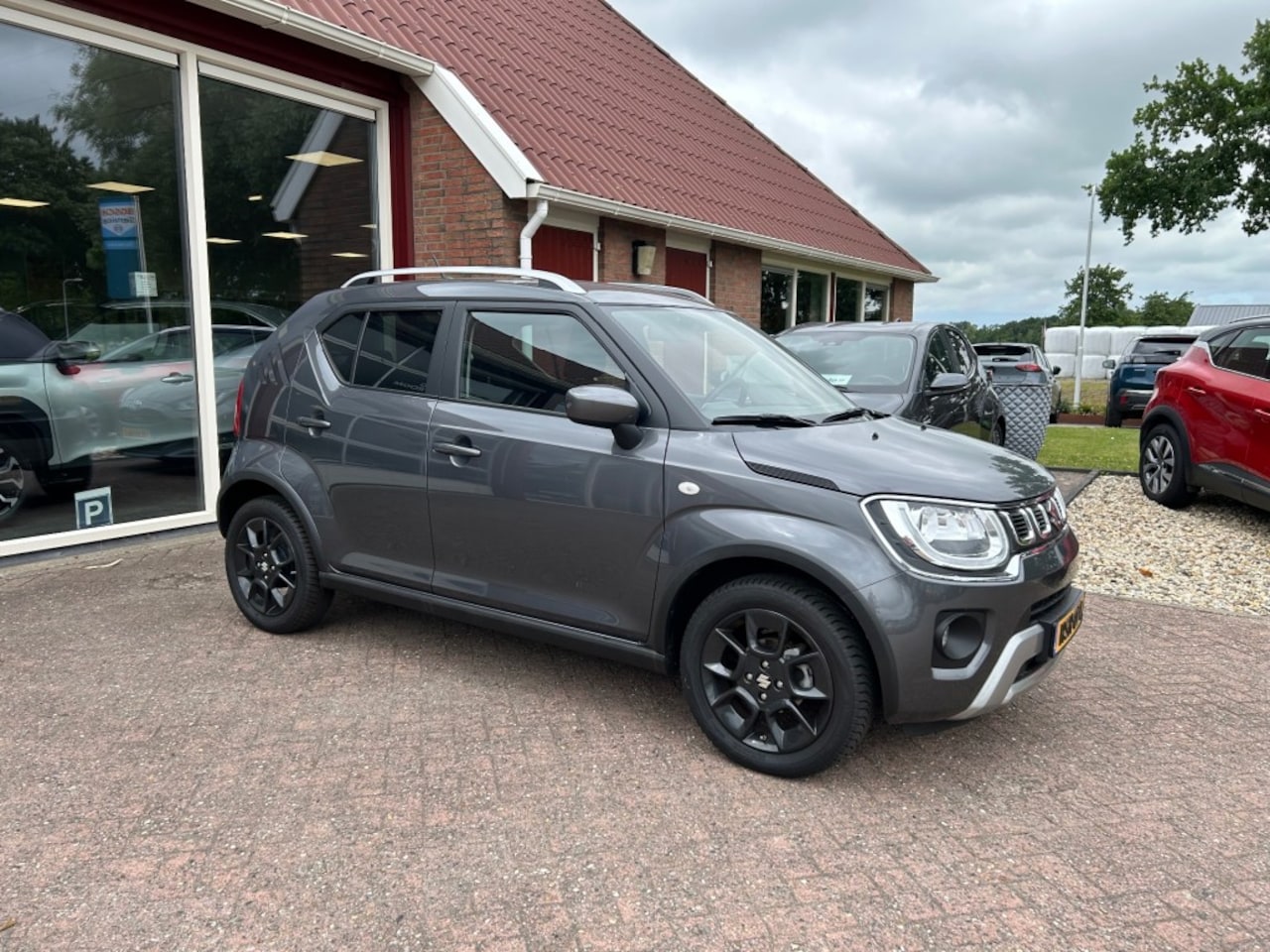 Suzuki Ignis - 1.2 SMART HYBRID SELECT AUTOMAAT!  HOGE INSTAP en HOGE ZIT - AutoWereld.nl
