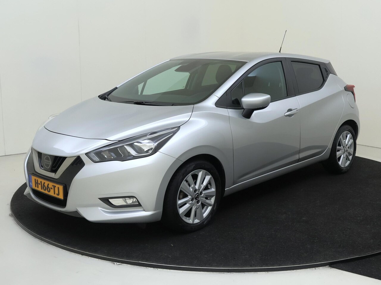 Nissan Micra - 1.0 IG-T N-Connecta | BTW | Navigatie | Achteruitrijcamera | Privacy Glass | Cruise Contro - AutoWereld.nl