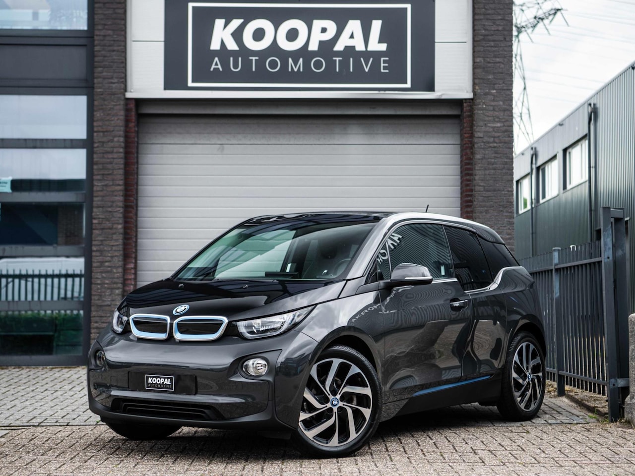 BMW i3 - Range Extender Comfort Advance 33 KW | NAP | 19'' LMV - AutoWereld.nl