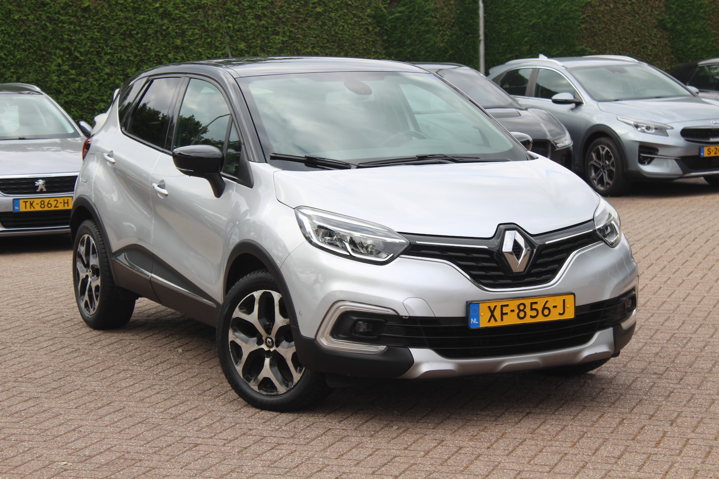 Renault Captur - 0.9 TCe Edition One / Camera / Apple CarPlay / Leder / Navigatie / 17'' / Keyless / DAB / - AutoWereld.nl