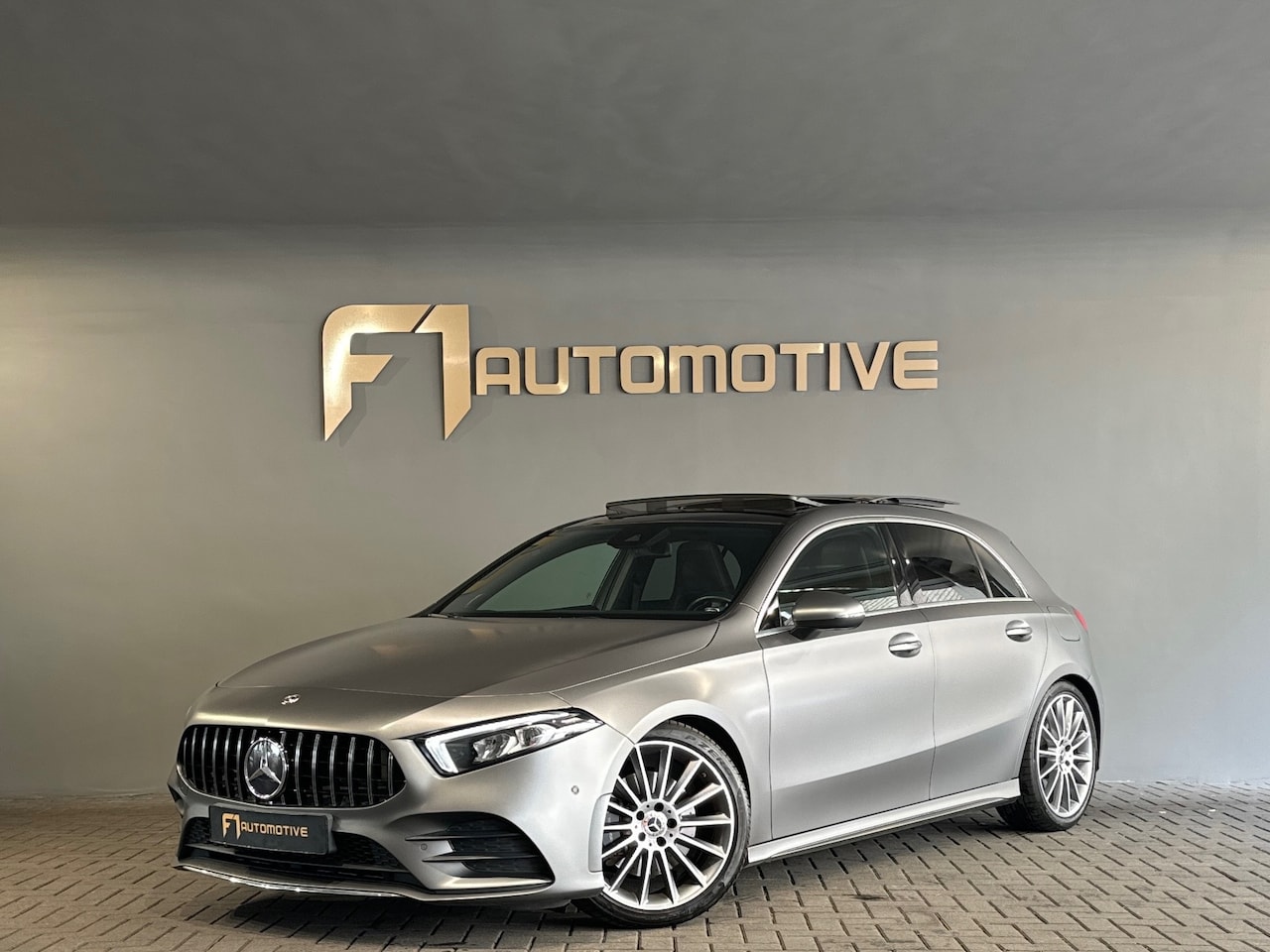 Mercedes-Benz A-klasse - 220 AMG Pano|Keyl|Sfeer|Magno|NL Auto - AutoWereld.nl