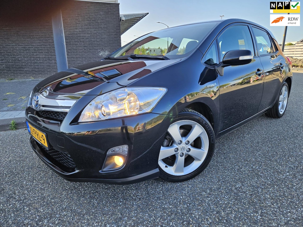 Toyota Auris - 1.8 Full Hybrid Dynamic GARANTIE - AutoWereld.nl