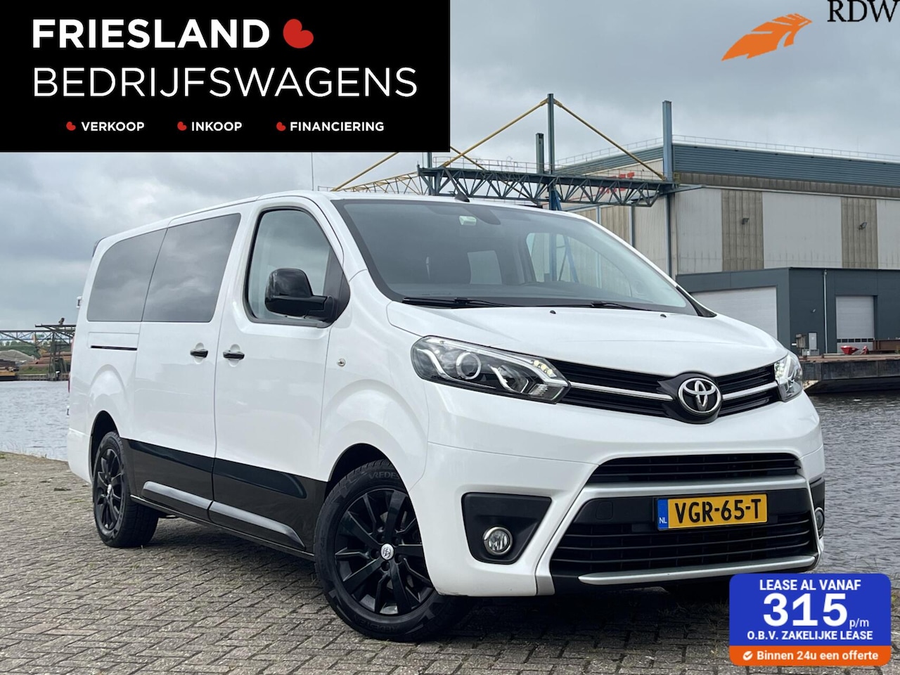 Toyota PROACE Long Worker - 2.0 D-4D Black Line dubbele cabine Trekhaak/Leder/Camera/Carplay/Navi/PDC/17"/1e.Eig - AutoWereld.nl