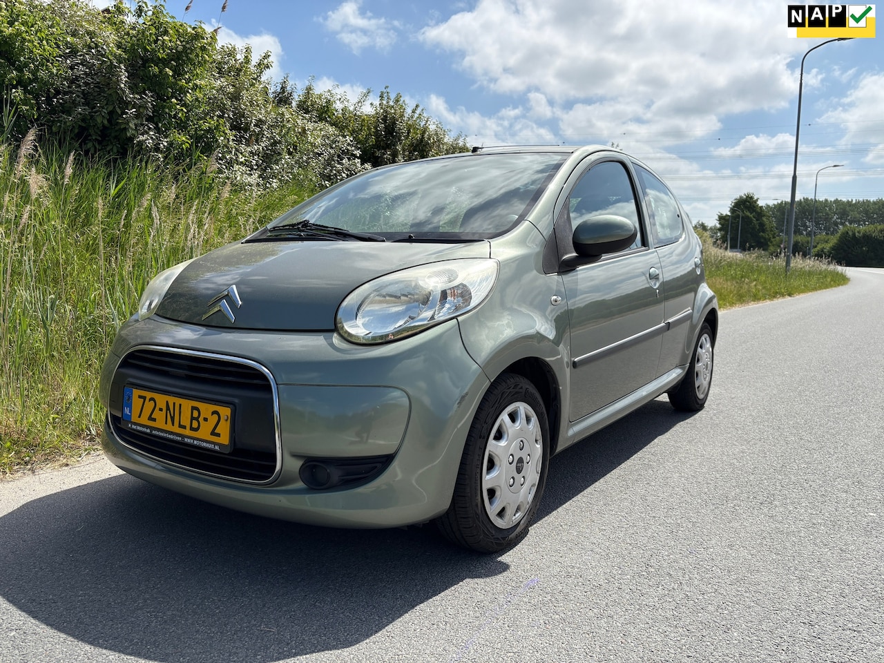 Citroën C1 - 1.0-12V Ambiance Carplay scherm airco en 12 maanden volledige garantie - AutoWereld.nl