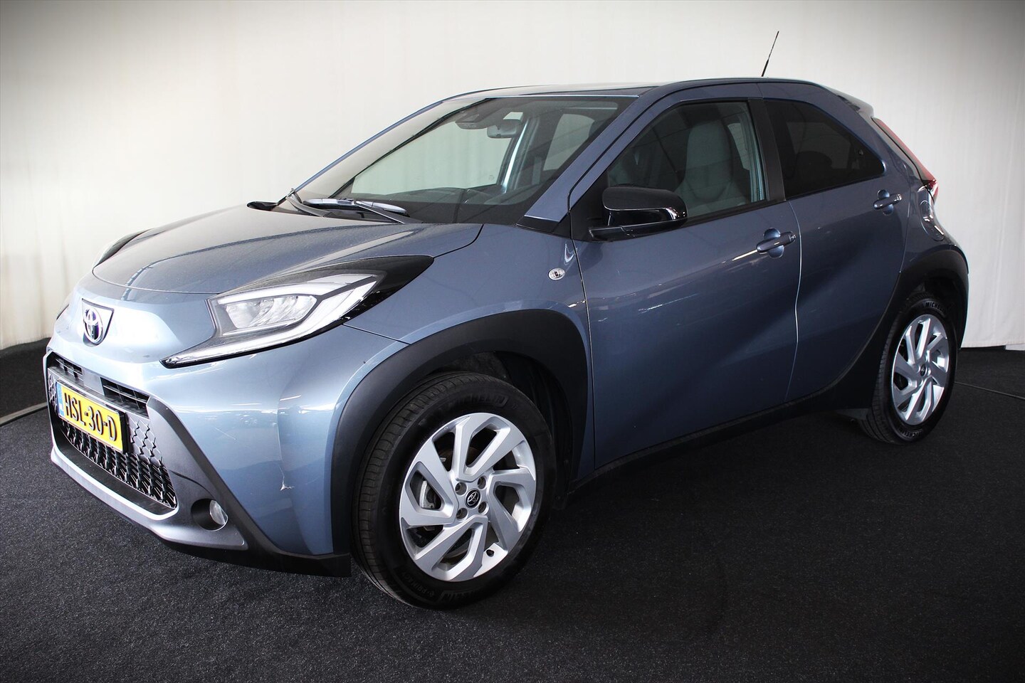 Toyota Aygo X - 1.0 VVT-i MT 1.0 VVT-i MT 72pk - AutoWereld.nl