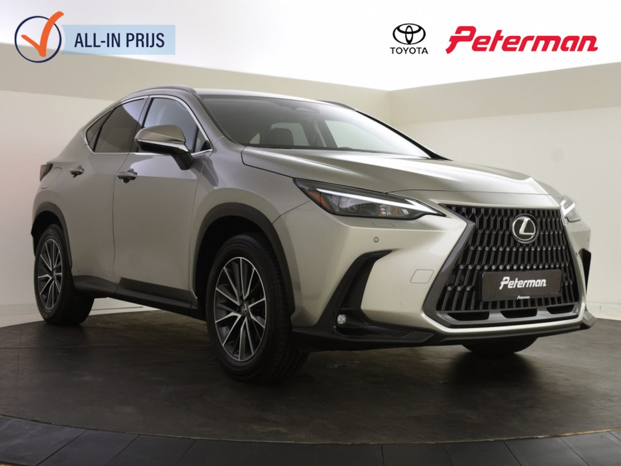Lexus NX - 450h+ AWD Plug in Hybrid Luxury Line | Trekhaak | Stoel en Stuur - AutoWereld.nl