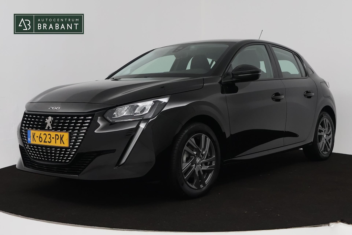 Peugeot 208 - 1.2 PureTech Blue Lease Active (PARKEERSENSOREN ACHTER, NAVIGATIE, BLUETOOTH, NL-AUTO, GOE - AutoWereld.nl