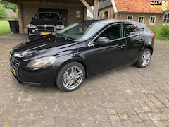 Volvo V40 - 2.0 D3 Momentum