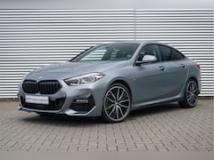 BMW 2-serie Gran Coupé - 218i High Executive M Sport Automaat / M sportstoelen / Stoelverwarming / M Sport steering