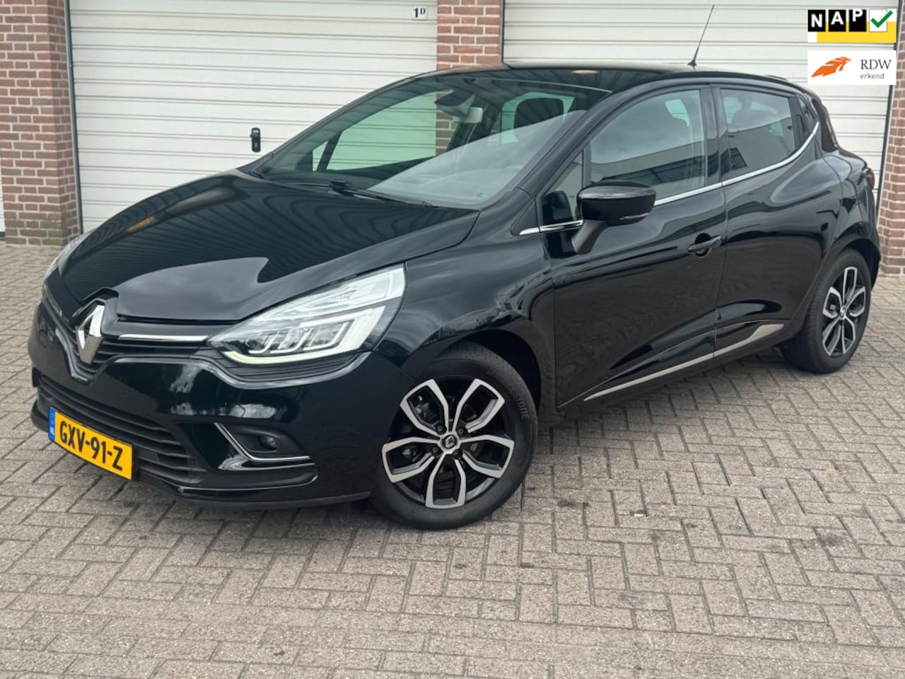 Renault Clio - 0.9 TCe Intens Half leder Faclift - AutoWereld.nl