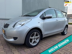 Toyota Yaris - 1.3 VVTi Sol MMT (AIRCO + TREKHAAK + AUTOMAAT)