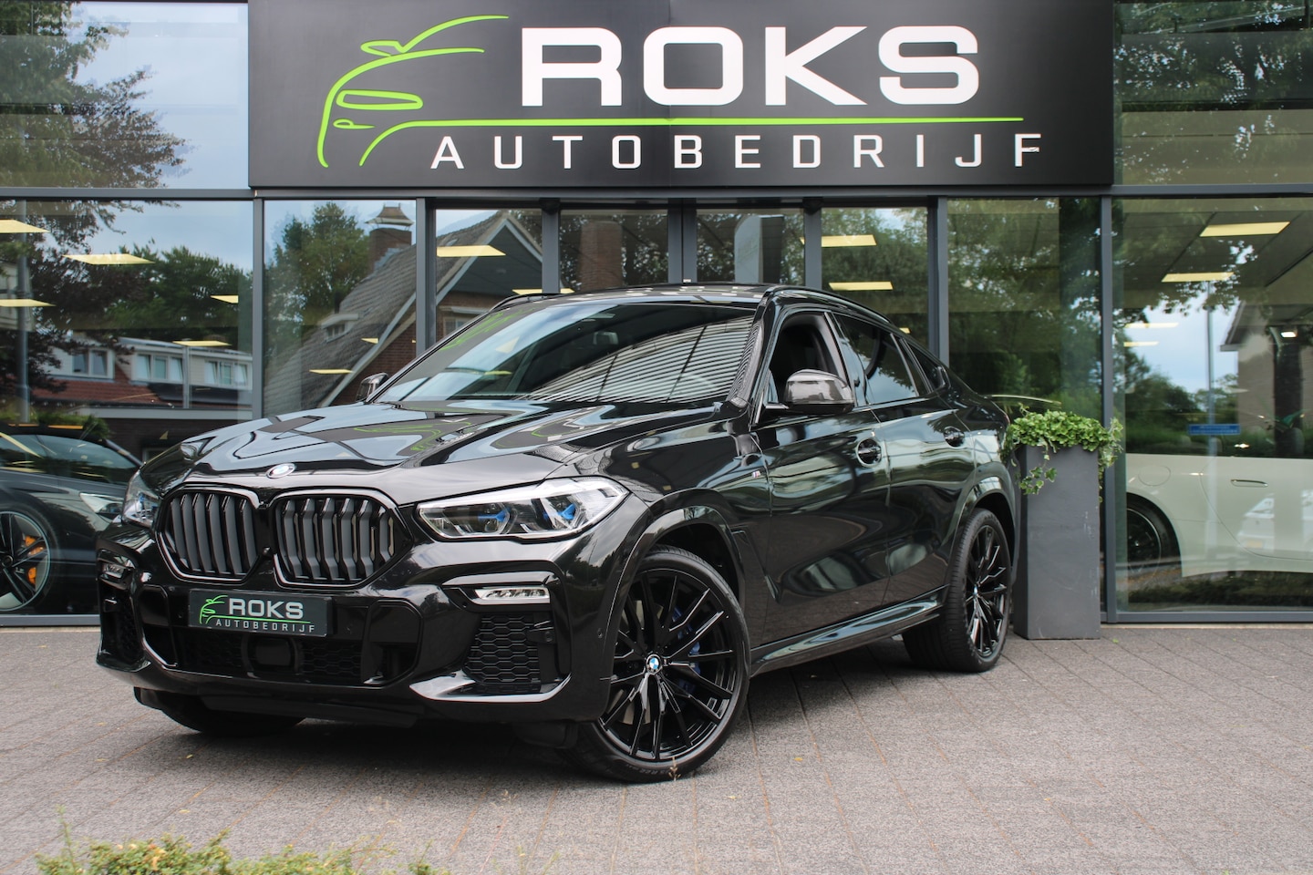 BMW X6 - M50i High Executive M-SportPakket Shadowline/360Camera/NightVision/SoftClose/Laser/Head-Up - AutoWereld.nl