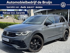 Volkswagen Tiguan - eHybrid 245pk DSG R-Line Blackstyle (Trekhaak, Camera, IQ)