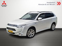 Mitsubishi Outlander - 2.0 PHEV Instyle+ Adaptieve Cruise | Trekhaak | Leder