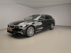 BMW 3-serie Touring - 318i | LED | Leder | Navigatie | Chrome line | Stoelverwarming | DAB | Alu 18 inch