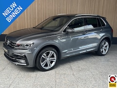 Volkswagen Tiguan - 2.0 TSI 4Motion 2 x R-line Pano | Trekhaak | HUD | 360 camera
